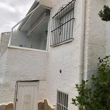 Lovely Little House Holiday home *